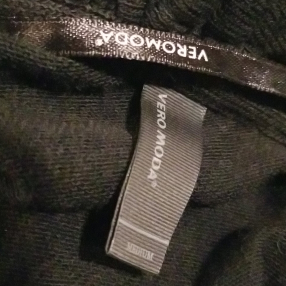 💕VERO MODA💕 Black Ruffle Open Shawl Cardigan - Picture 6 of 7